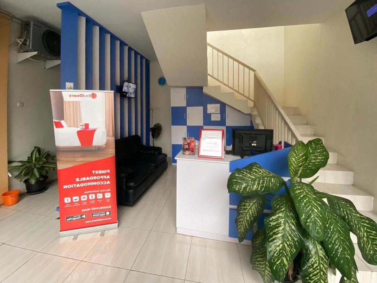 Reddoorz Syariah @ Pahlawan Sidoarjo Hotel Buitenkant foto