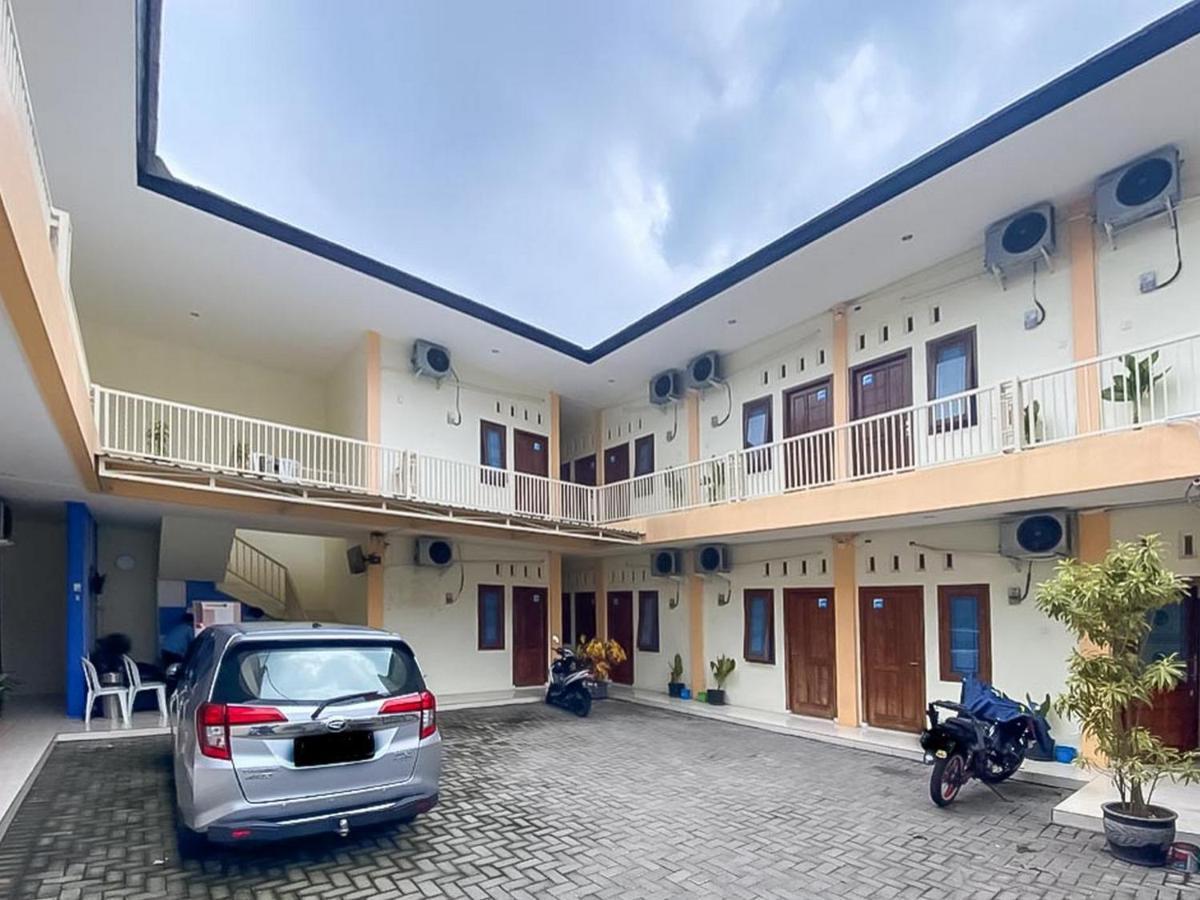 Reddoorz Syariah @ Pahlawan Sidoarjo Hotel Buitenkant foto